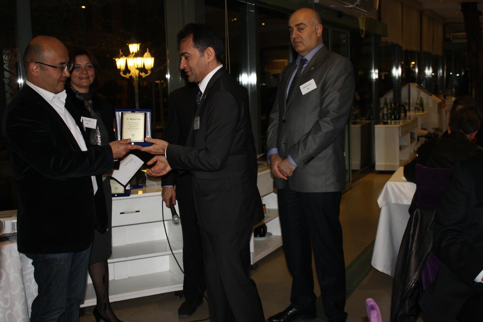 16/04/2011 Geleneksel Mezunlar Yemeği