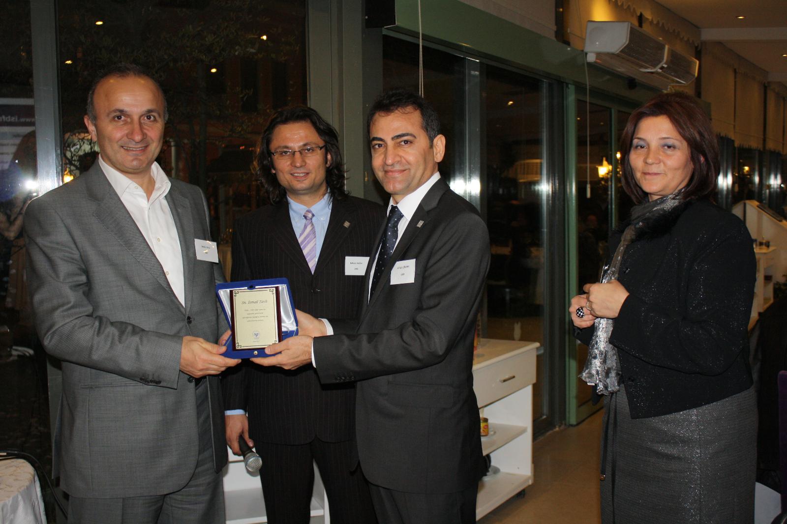 16/04/2011 Geleneksel Mezunlar Yemeği