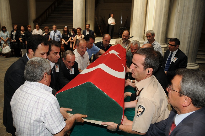 08/07/2011 - Ersan İLAL Hocamızın Cenaze Töreninden