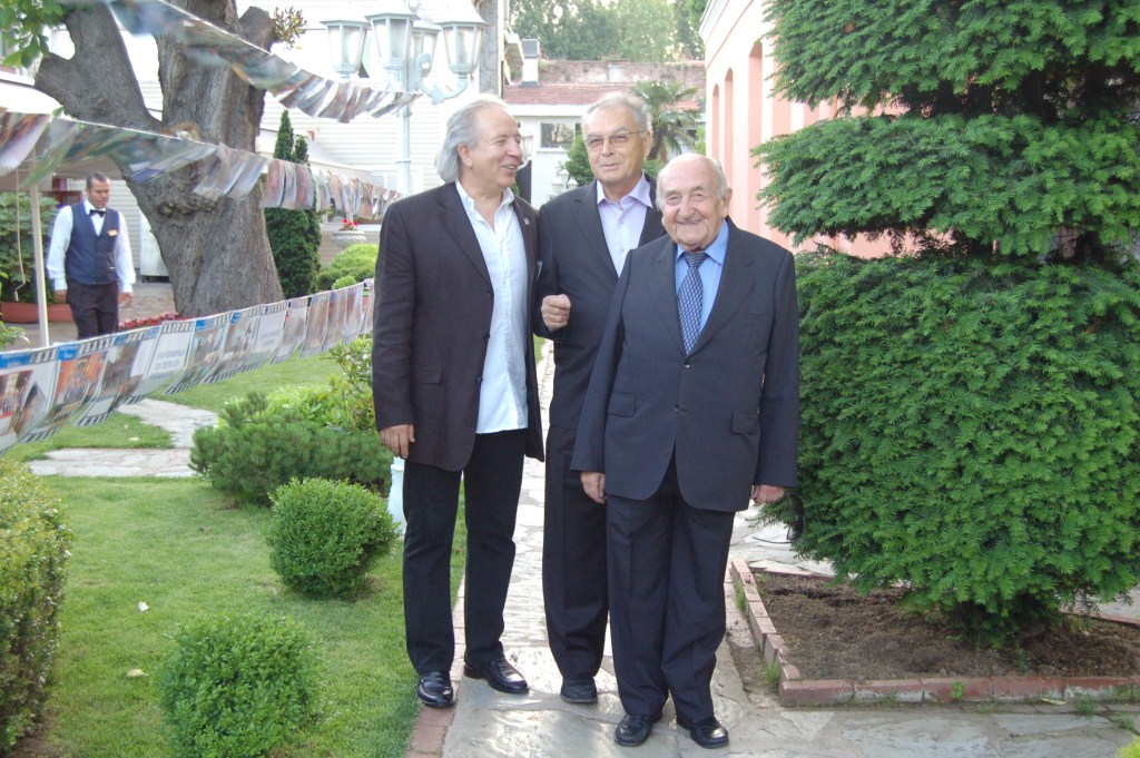 26/05/2012 Geleneksel Mezunlar Yemeği