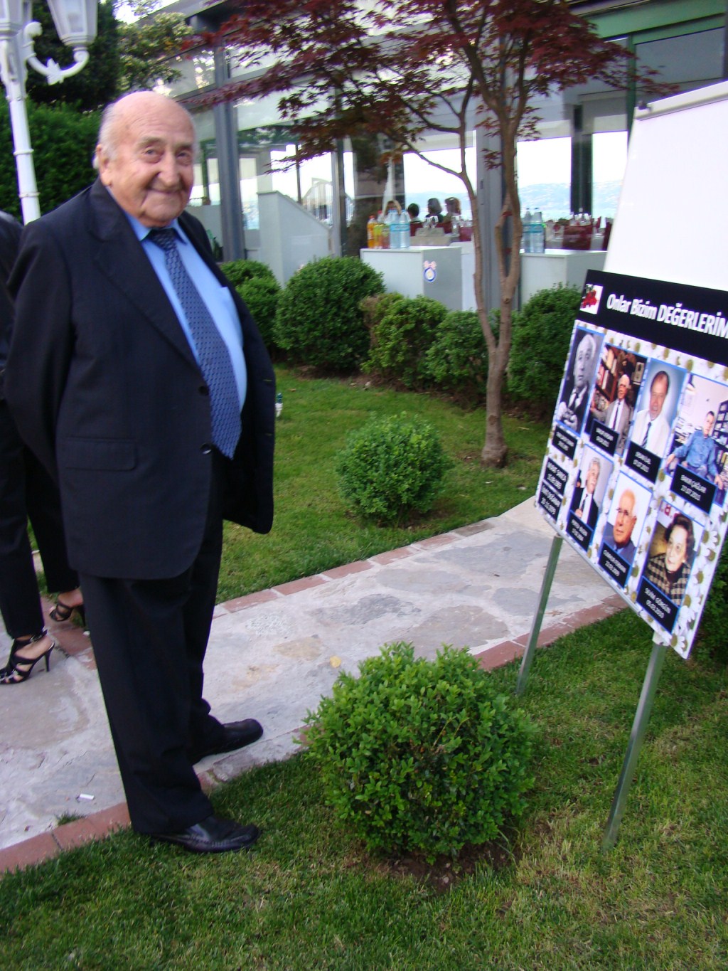 26/05/2012 Geleneksel Mezunlar Yemeği
