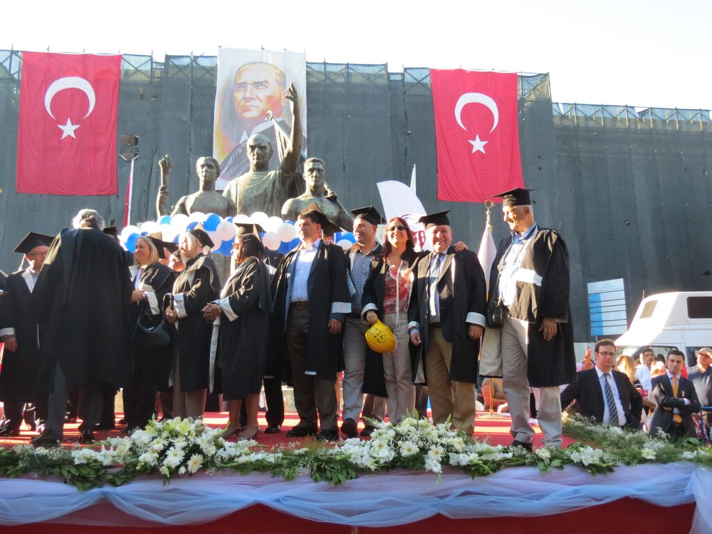 2014 MEZUNİYET TÖRENİ - 1984 mezunlarının sembolik mezuniyetleri