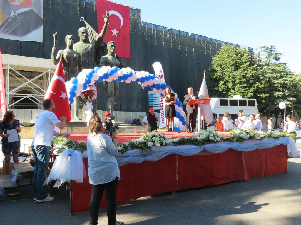 2014 MEZUNİYET TÖRENİ - 1984 mezunlarının sembolik mezuniyetleri