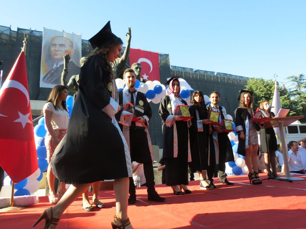 2014 MEZUNİYET TÖRENİ - 1984 mezunlarının sembolik mezuniyetleri