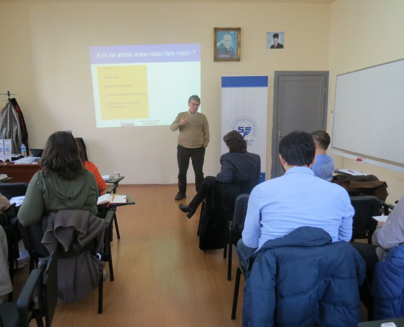 İSTANBUL SBF İŞ ETİĞİ SİYASET VE KAMU ETİĞİ SERTİFİKA PROĞRAMI